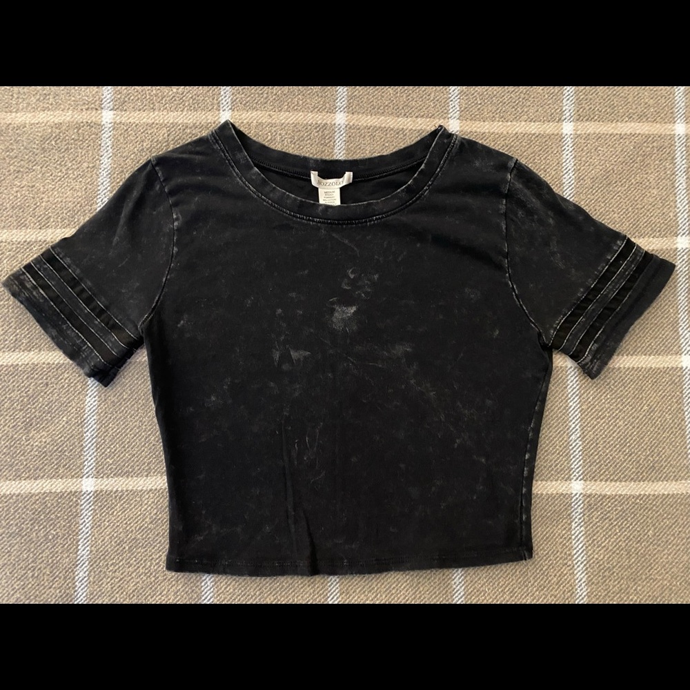 Crop top. Great Condition.